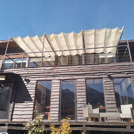 Refugio Los Cipreses Hotel Futaleufú Exterior foto